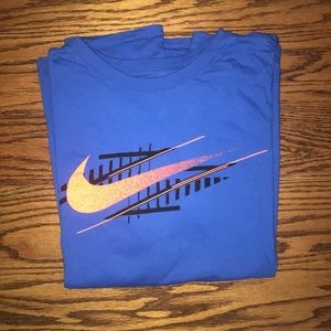 Nike logo graphic T-shirt
